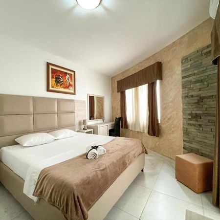 Imperial Hotel Ulcinj Esterno foto