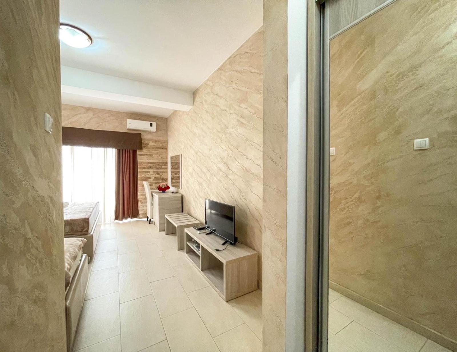 Imperial Hotel Ulcinj Esterno foto