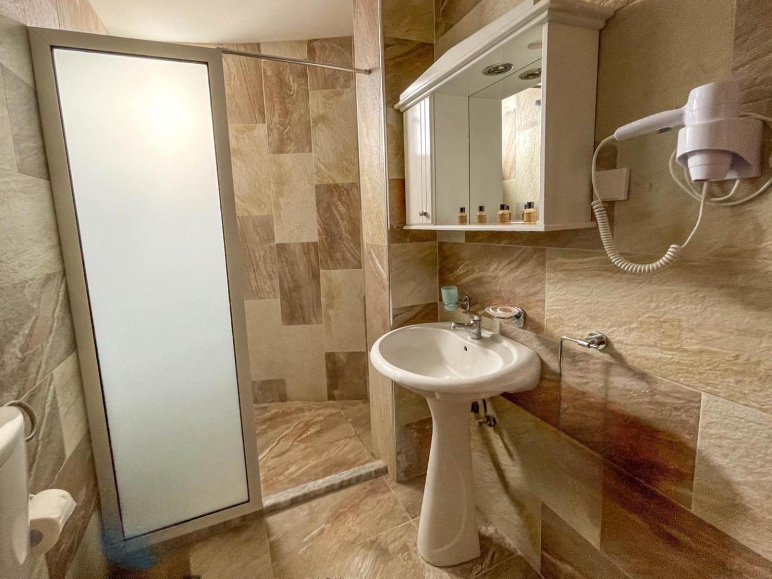 Imperial Hotel Ulcinj Esterno foto