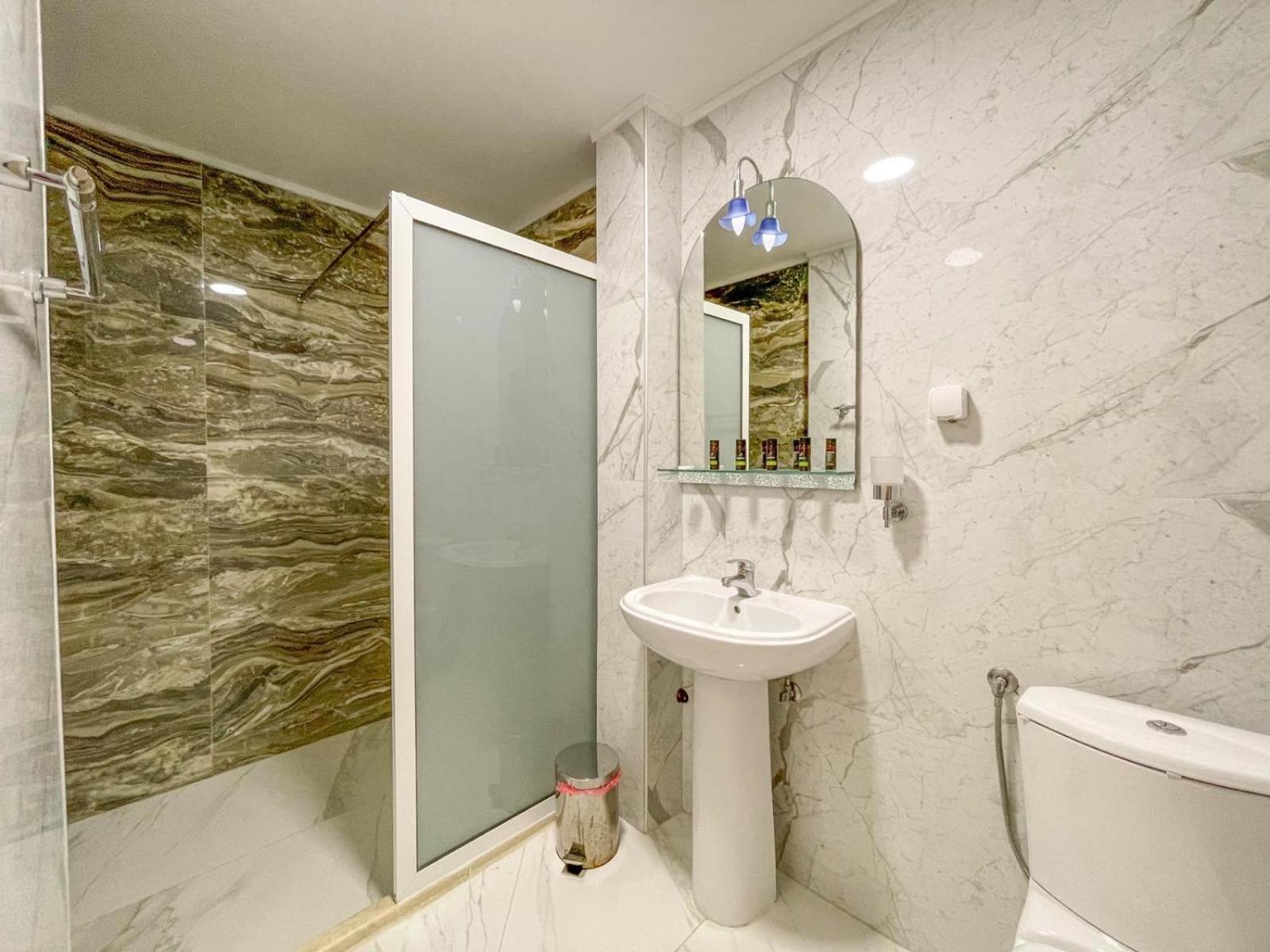 Imperial Hotel Ulcinj Esterno foto