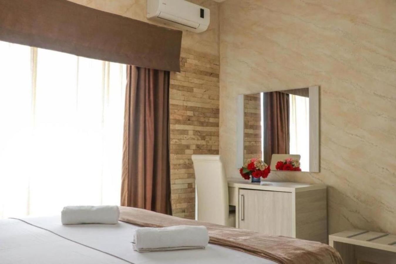 Imperial Hotel Ulcinj Esterno foto