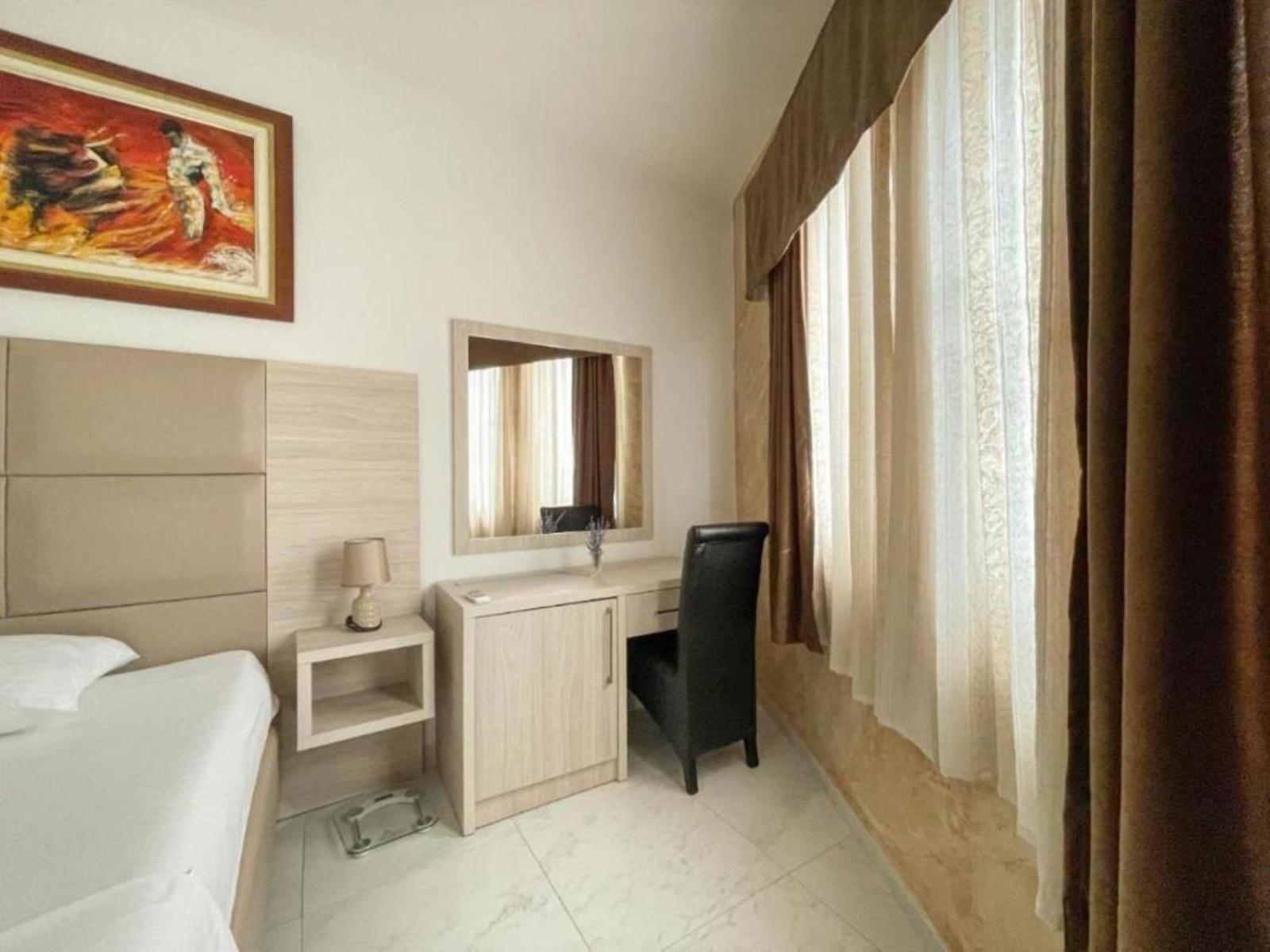 Imperial Hotel Ulcinj Esterno foto