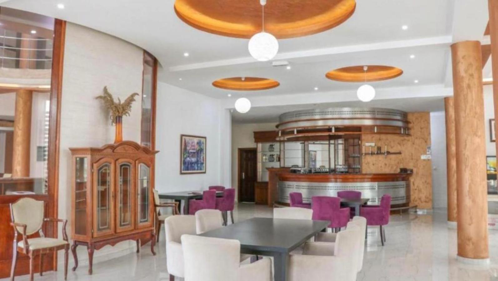 Imperial Hotel Ulcinj Esterno foto